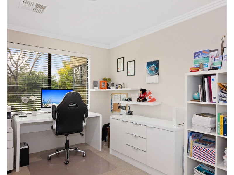 8 Diamond Street, Dalyellup WA 6230