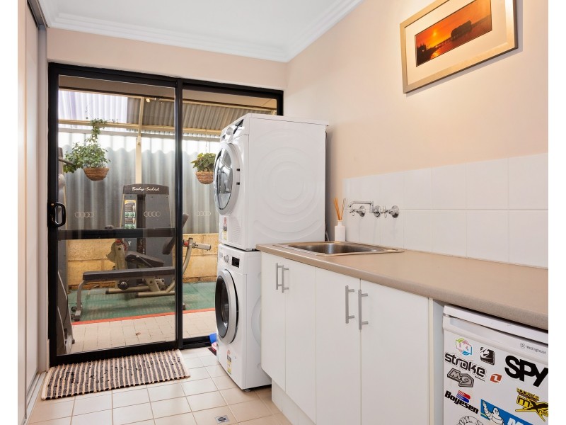 8 Diamond Street, Dalyellup WA 6230