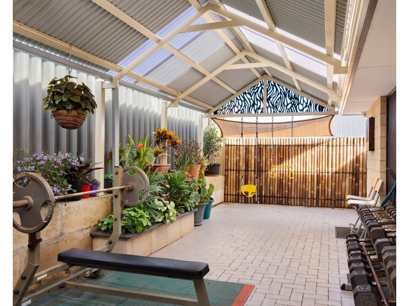 8 Diamond Street, Dalyellup WA 6230