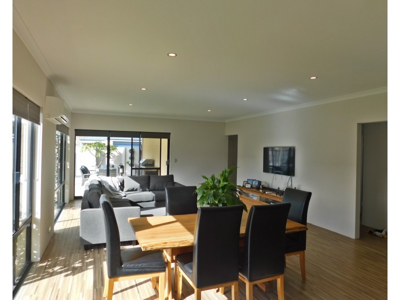 4 Carriage Terrace, Vasse WA 6280