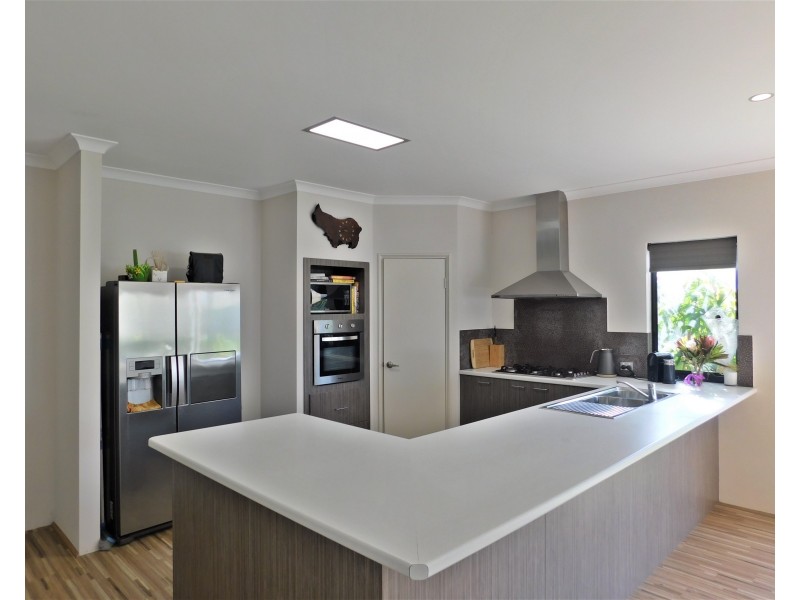 4 Carriage Terrace, Vasse WA 6280