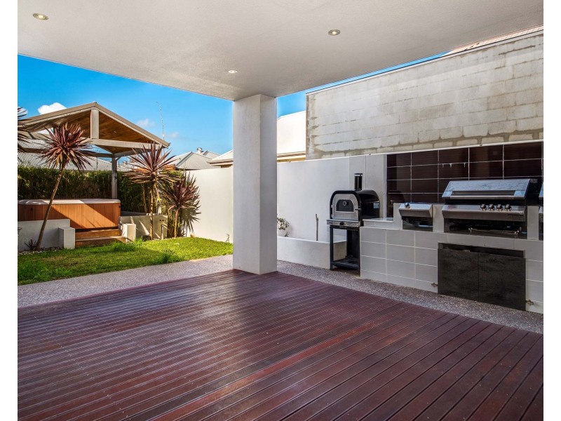 77 Tuart Street, South Bunbury WA 6230