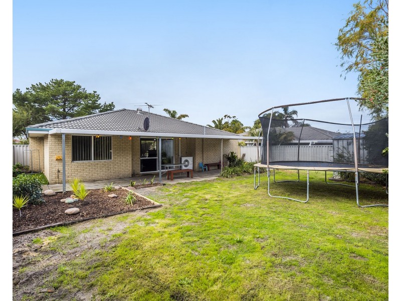 11 Garfield Drive, Australind WA 6233