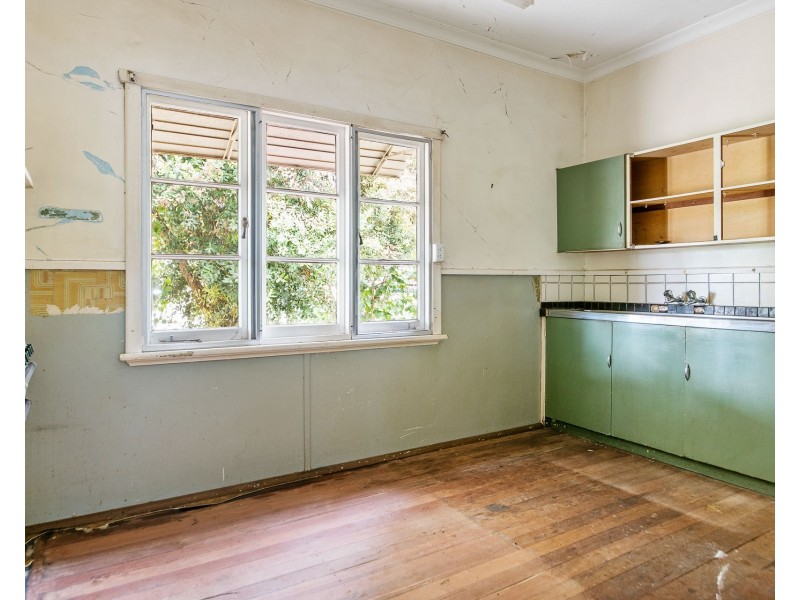 37A Wisbey St, Carey Park WA 6230