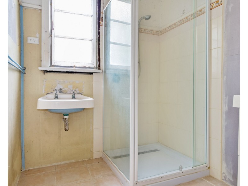 37A Wisbey St, Carey Park WA 6230