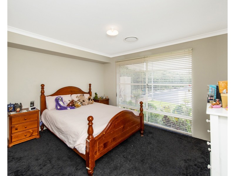 7 Hyandra Court, Millbridge WA 6232