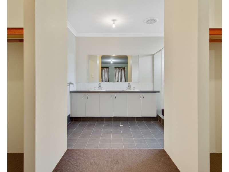 3 Apsley Circle, Millbridge WA 6232