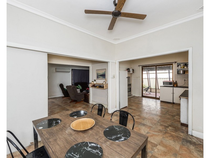 13 Deakin Street, Collie WA 6225