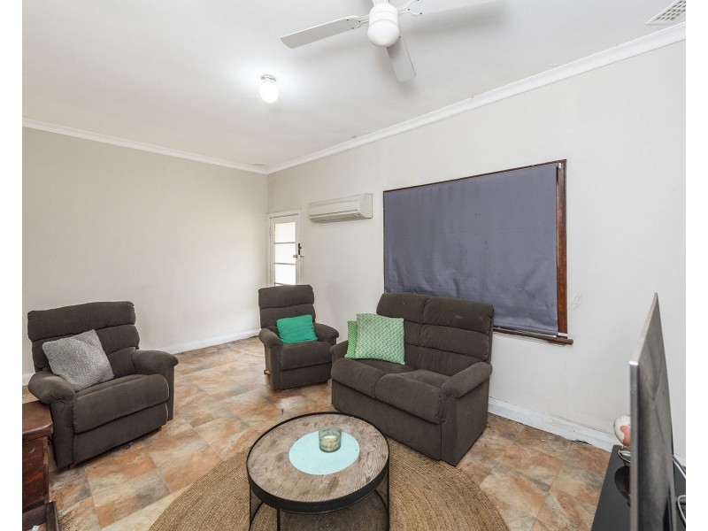 13 Deakin Street, Collie WA 6225