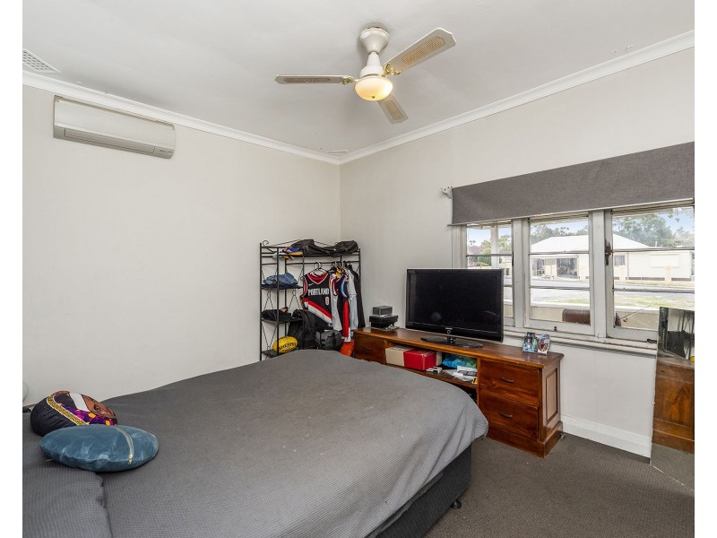 13 Deakin Street, Collie WA 6225