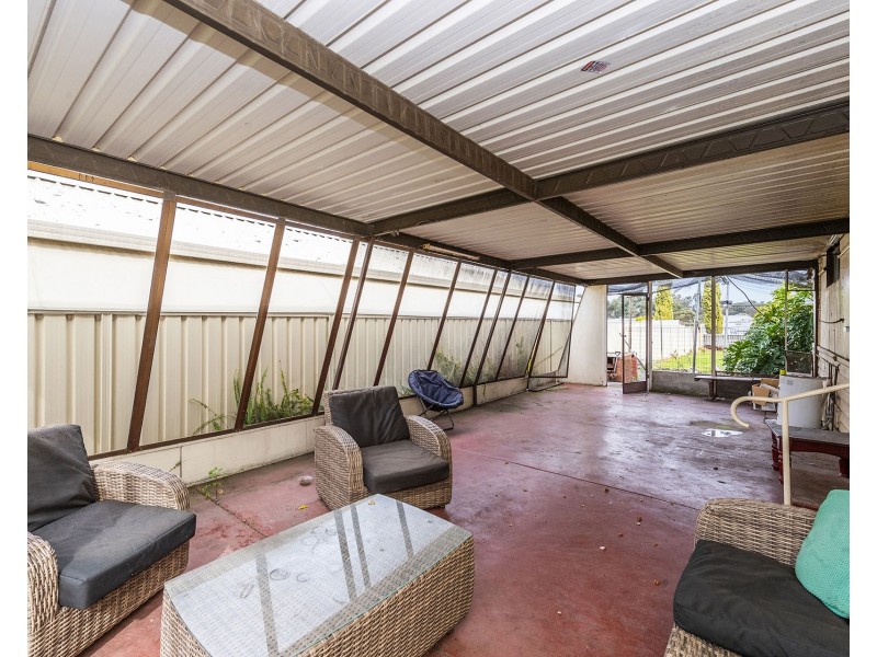 13 Deakin Street, Collie WA 6225