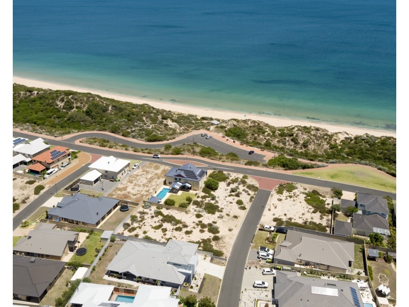 4 Tobar Road, Dalyellup WA 6230