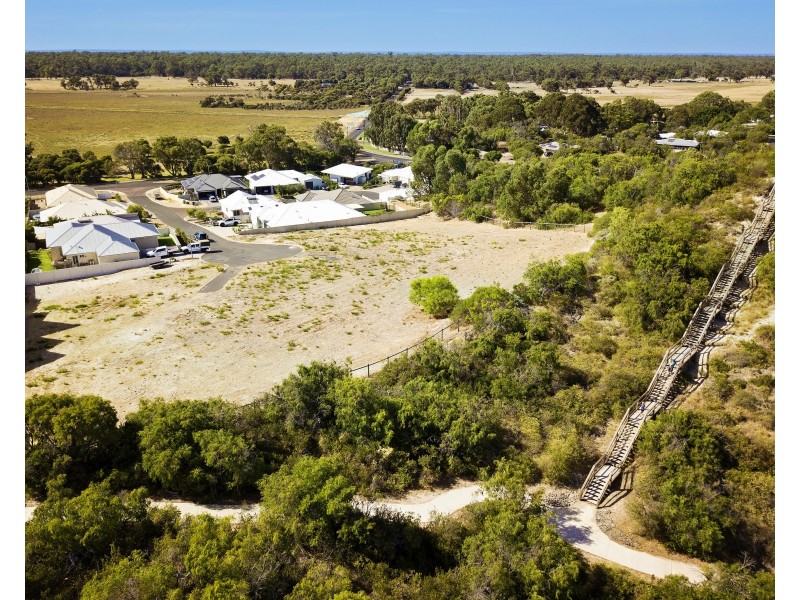 9 Kooraa Rise, Peppermint Grove Beach WA 6271