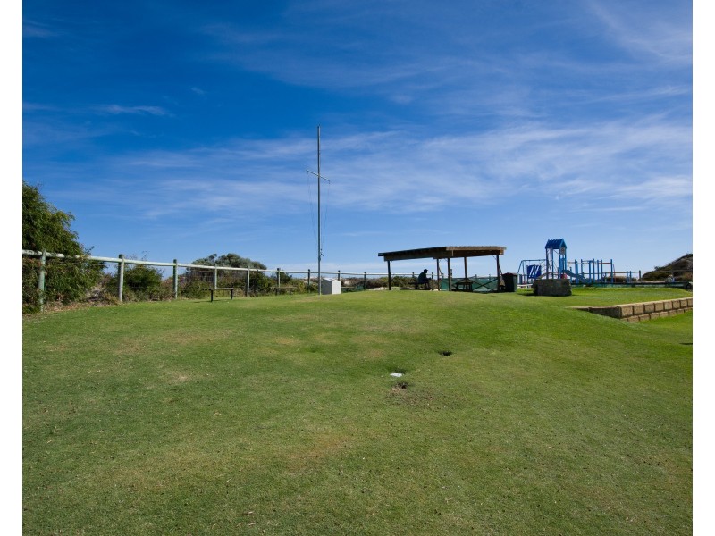 9 Kooraa Rise, Peppermint Grove Beach WA 6271