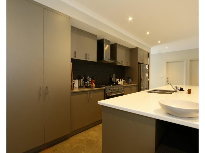 22B Isernia Place, South Bunbury WA 6230