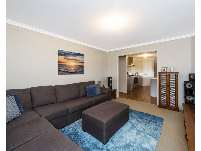 165 Braidwood Drive, Australind WA 6233