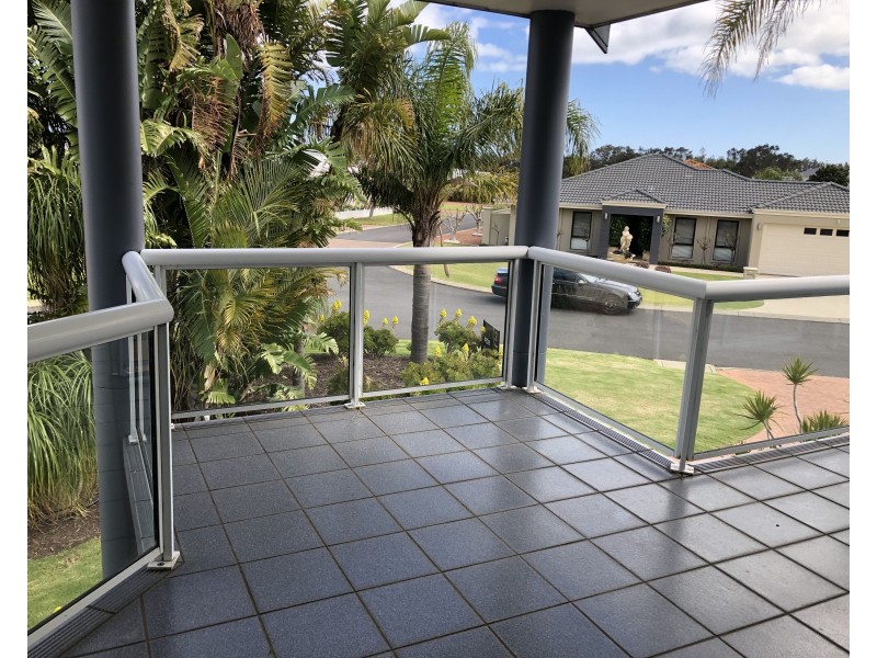 7 Portsea Court, Pelican Point WA 6230