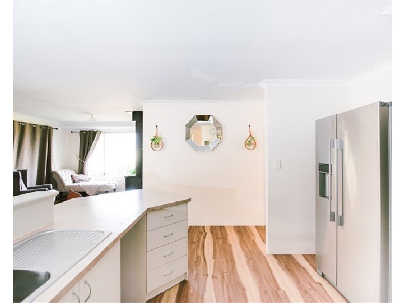 6 Dravite Way, Dalyellup WA 6230