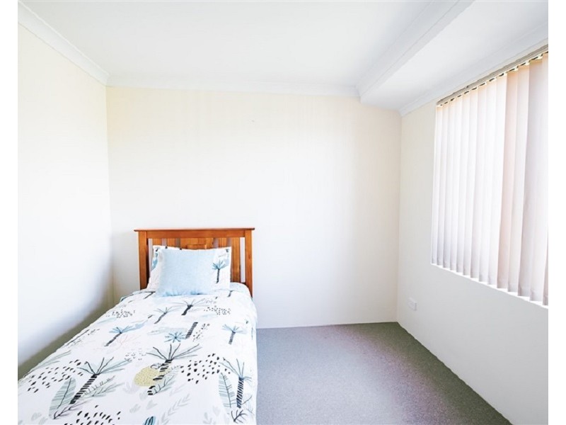 6 Dravite Way, Dalyellup WA 6230