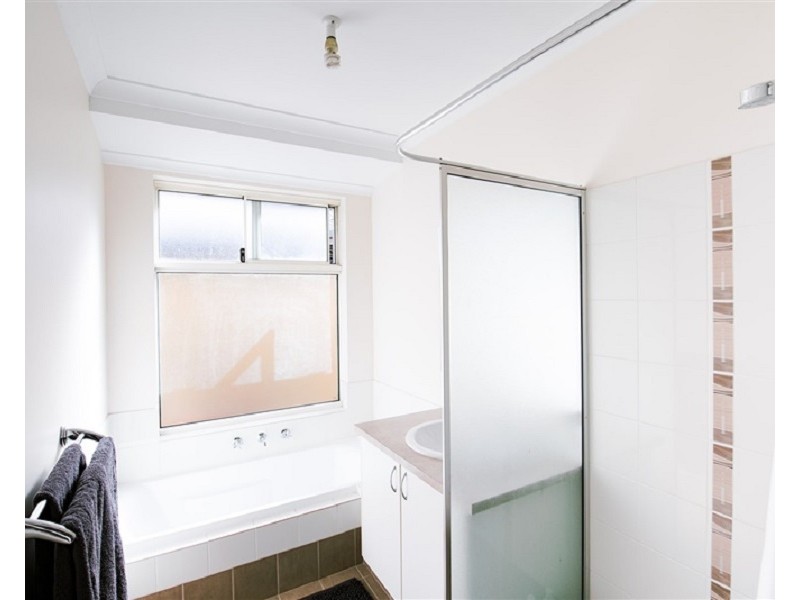 6 Dravite Way, Dalyellup WA 6230