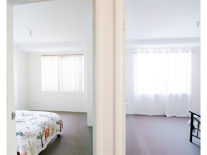 6 Dravite Way, Dalyellup WA 6230