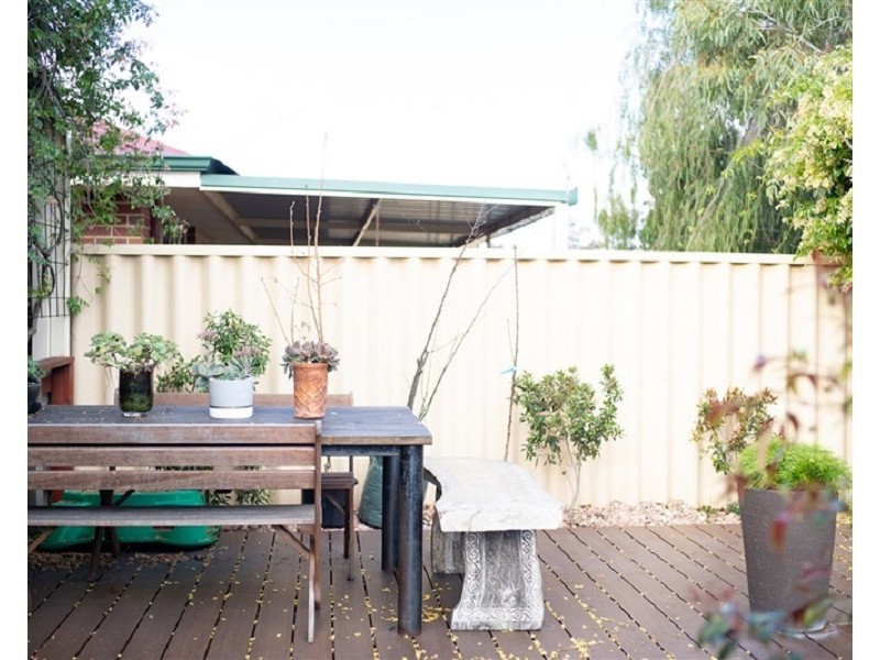 6 Dravite Way, Dalyellup WA 6230