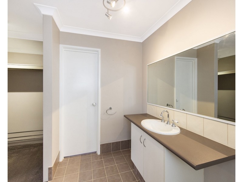 7 Burwood Road, Australind WA 6233