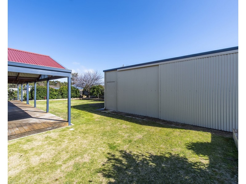 7 Burwood Road, Australind WA 6233