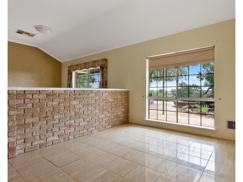 13 Grosmont Glade, Leschenault WA 6233
