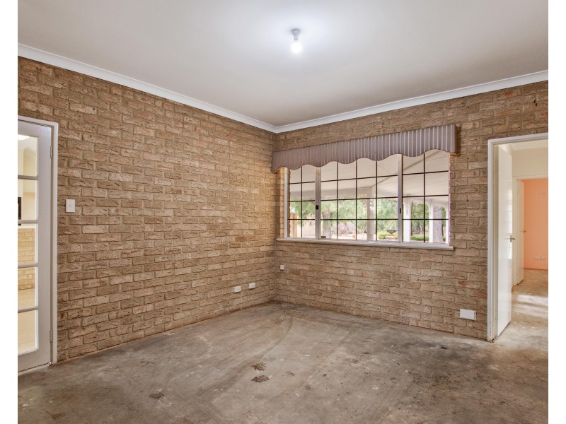 13 Grosmont Glade, Leschenault WA 6233
