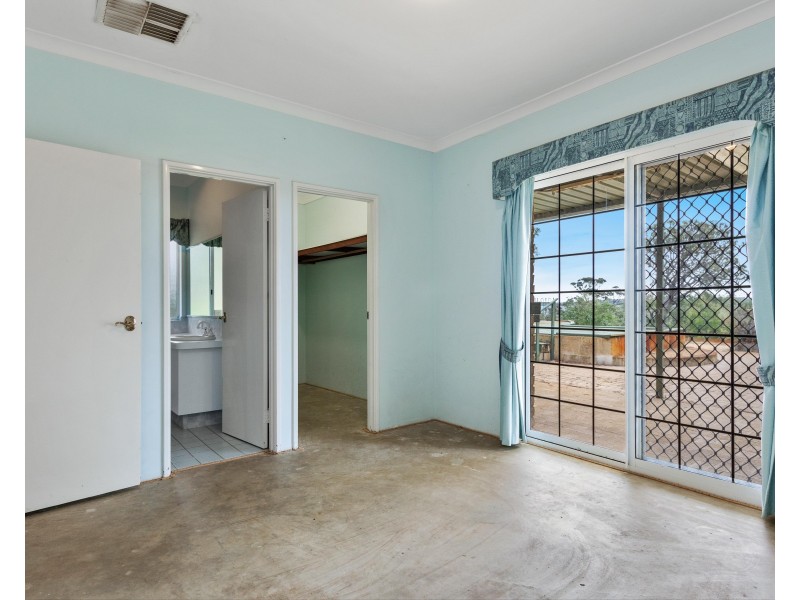 13 Grosmont Glade, Leschenault WA 6233