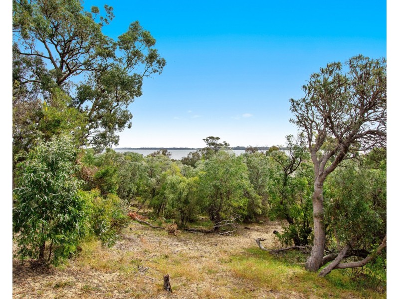 13 Grosmont Glade, Leschenault WA 6233