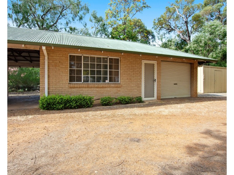 13 Grosmont Glade, Leschenault WA 6233