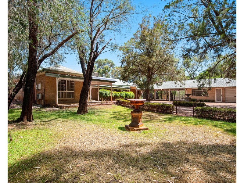 13 Grosmont Glade, Leschenault WA 6233