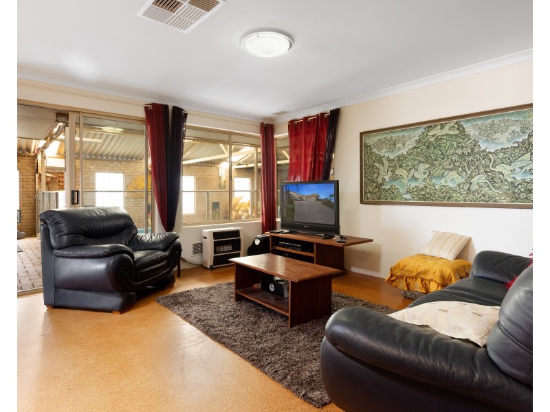 8 Batavia Place, Australind WA 6233