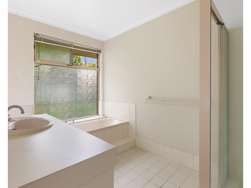 8 Batavia Place, Australind WA 6233