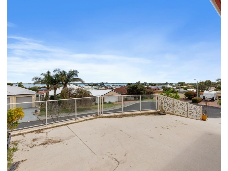 8 Batavia Place, Australind WA 6233