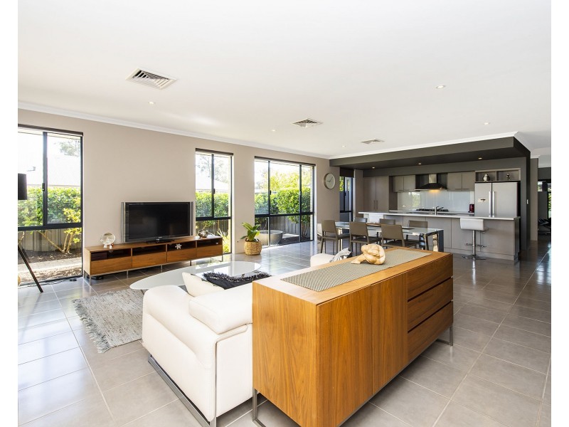 14 Biesiot Street, Carey Park WA 6230