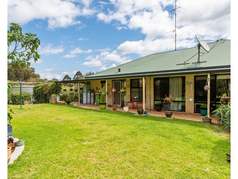 173 Riverdale Road, Cookernup WA 6220