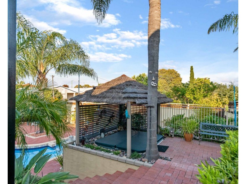 1 Hurst Street, Eaton WA 6232