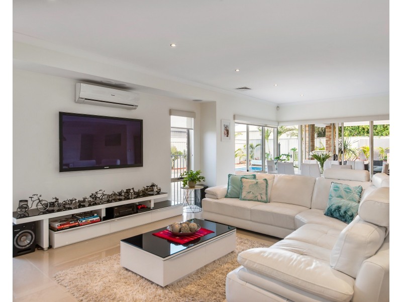 10 Golden Beryl Avenue, Australind WA 6233