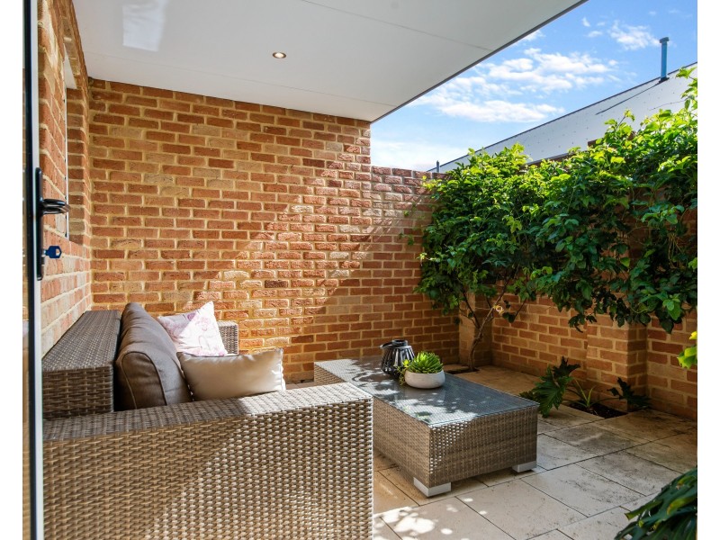 10 Golden Beryl Avenue, Australind WA 6233