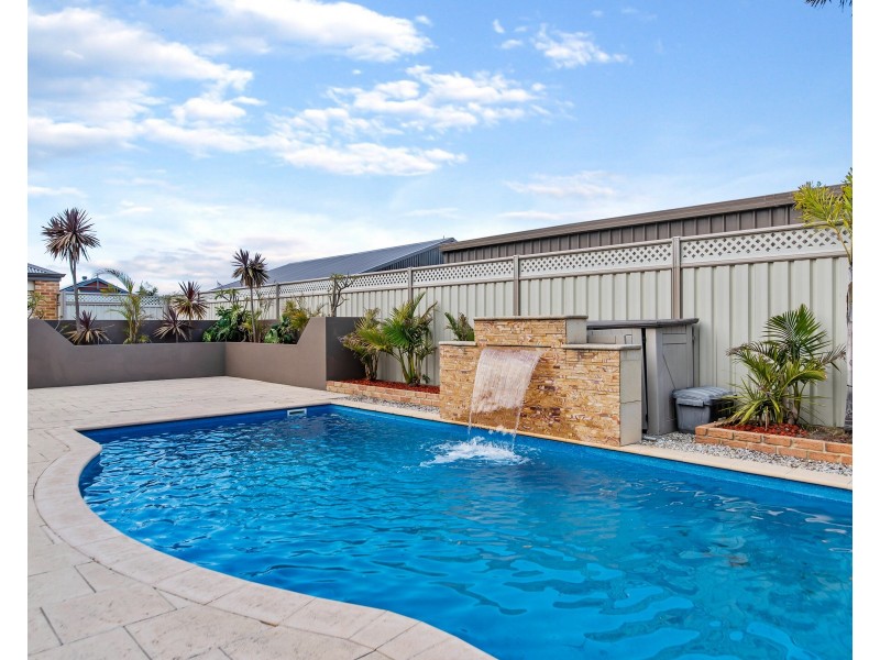10 Golden Beryl Avenue, Australind WA 6233