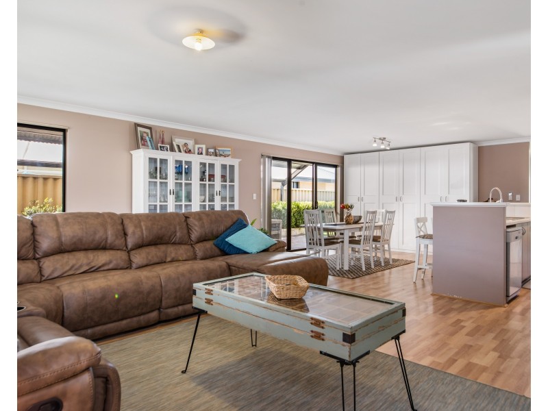 13 Murtin Road, Dalyellup WA 6230