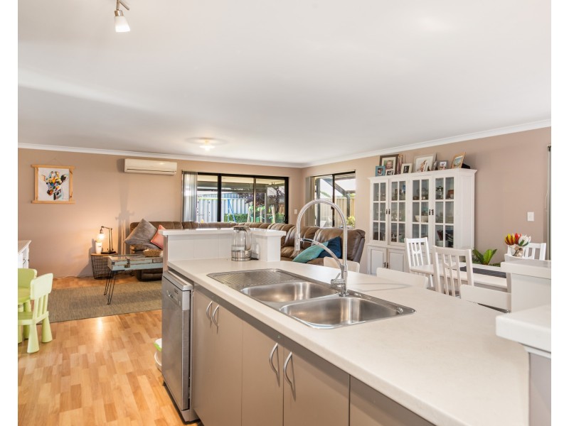 13 Murtin Road, Dalyellup WA 6230