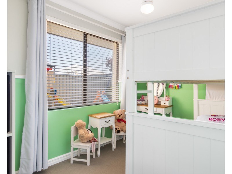13 Murtin Road, Dalyellup WA 6230