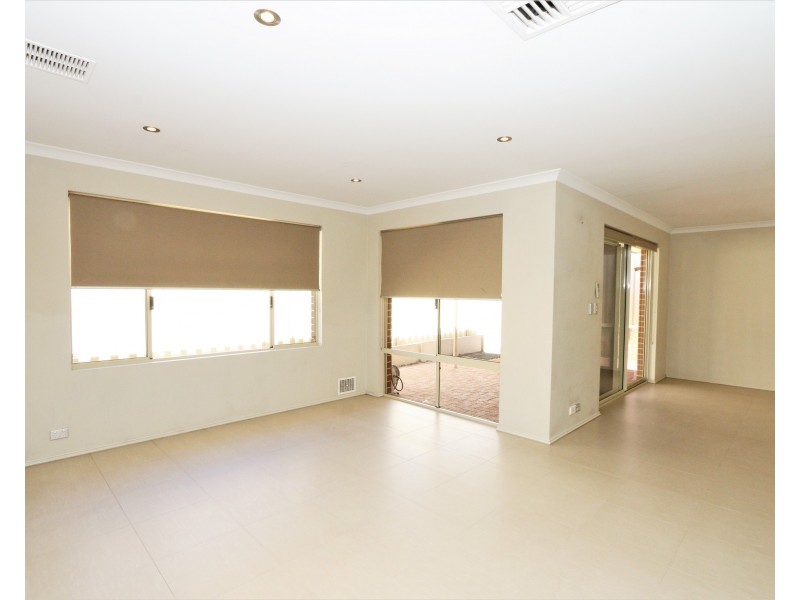 11C Wilson Street, Carey Park WA 6230