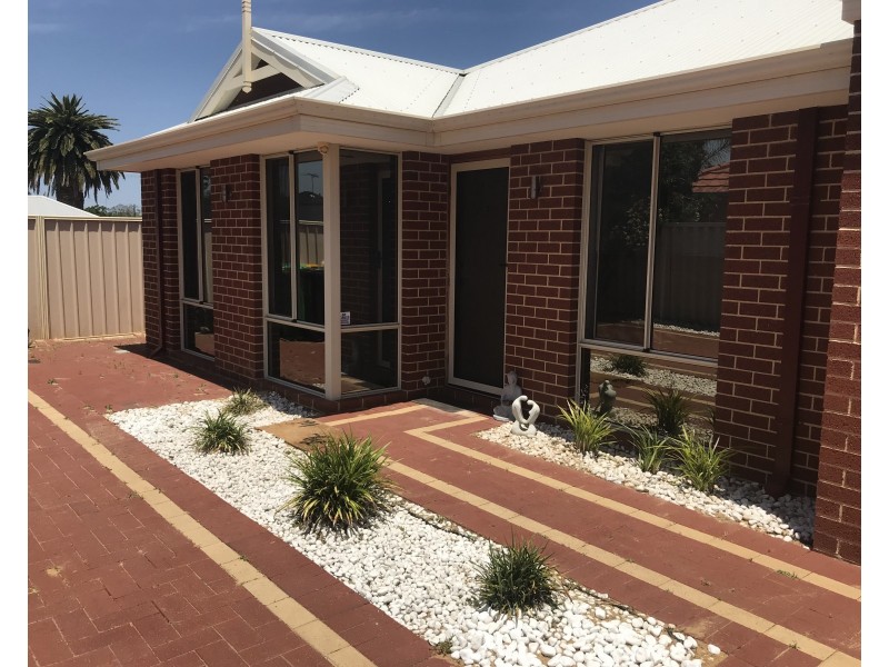 11C Wilson Street, Carey Park WA 6230