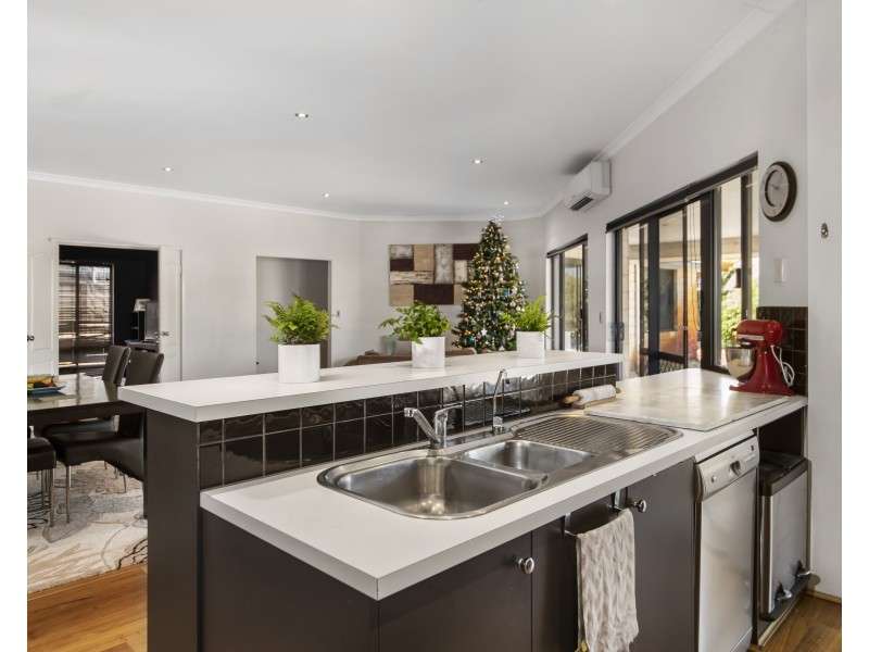 5 Peridot Brace, Australind WA 6233