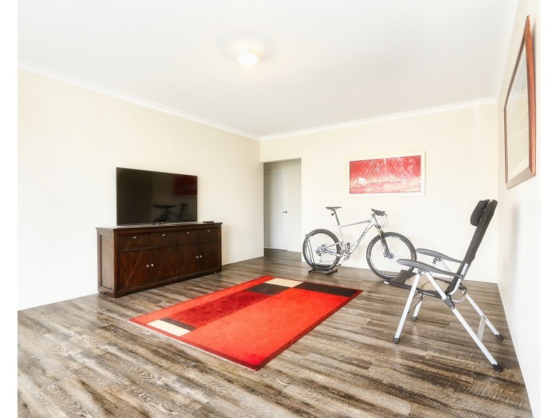 114 Wake Drive, Dalyellup WA 6230